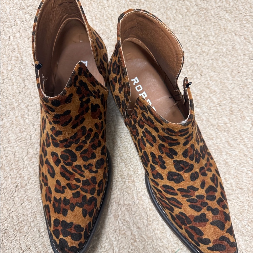 Roper Women's Brown Leopard Ankle Booties